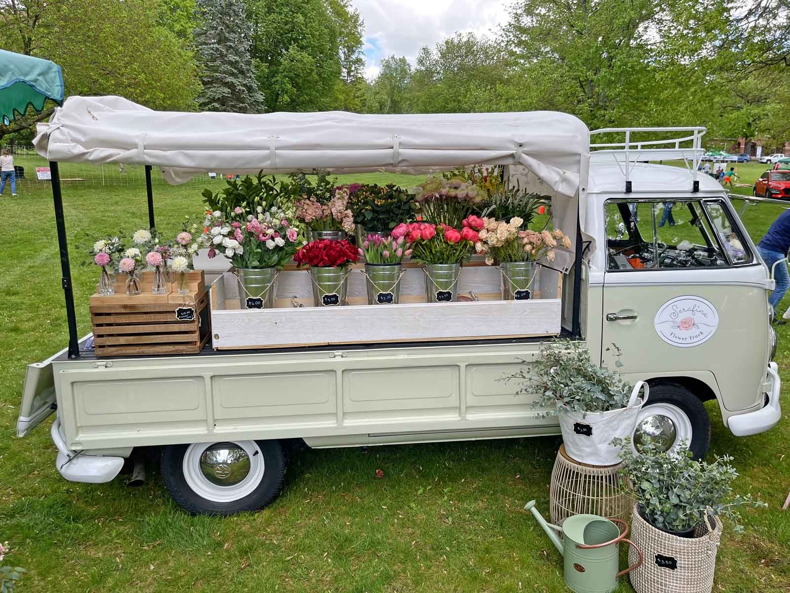 | Serafina Flower Truck